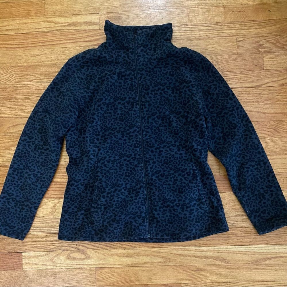 Old Navy fleece jacket, cheetah print, Size LARGE